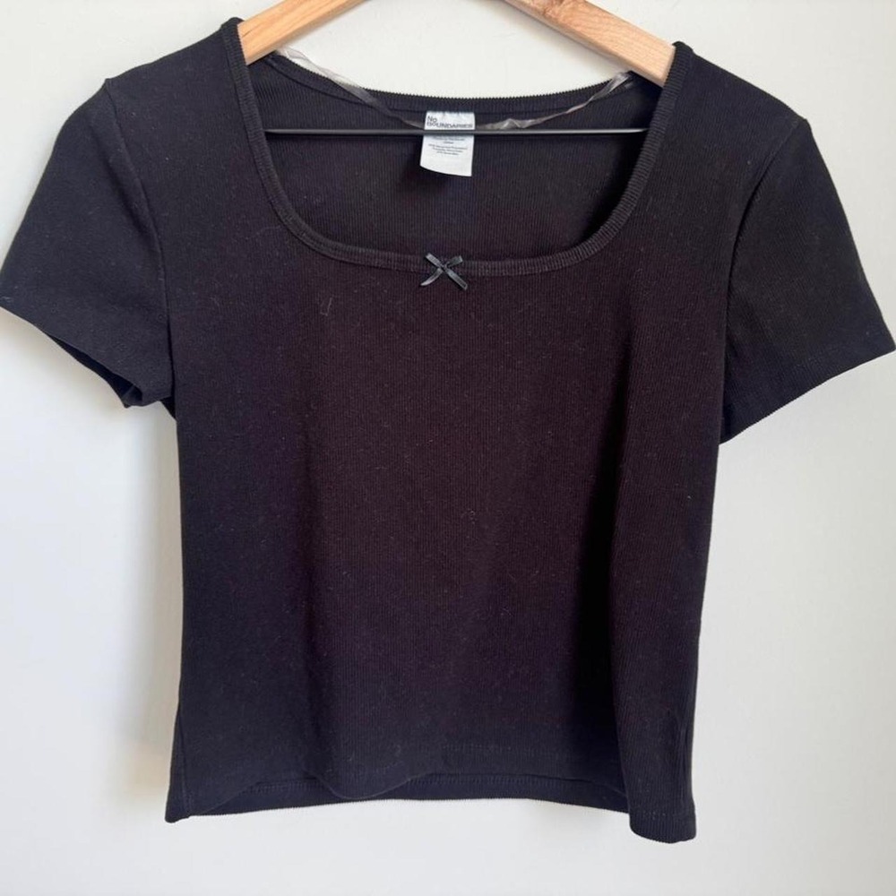 No Boundaries Black Cropped Top Short Sleeve Basic NoBo Cute Casual Crop Shirt